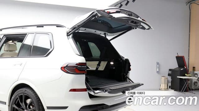 BMW X7 (G07) M60i xDrive M Sport 6인승, 2023 19