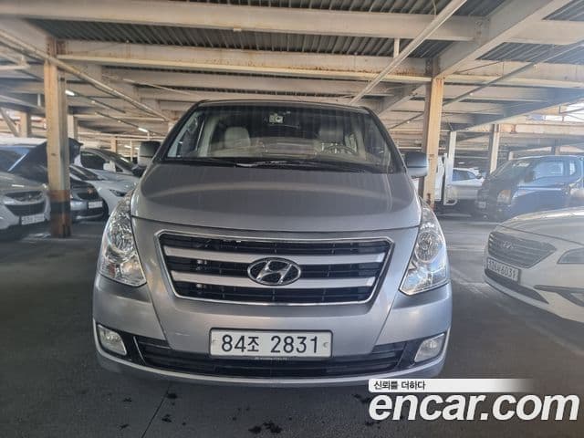 Hyundai Grand Starex Smart, 2017 1