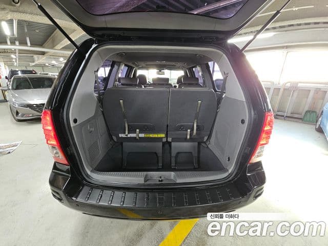 Kia Carnival R New Carnival лимузин GLX, 2011 18