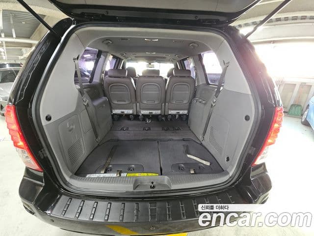 Kia Carnival R New Carnival лимузин GLX, 2011 19