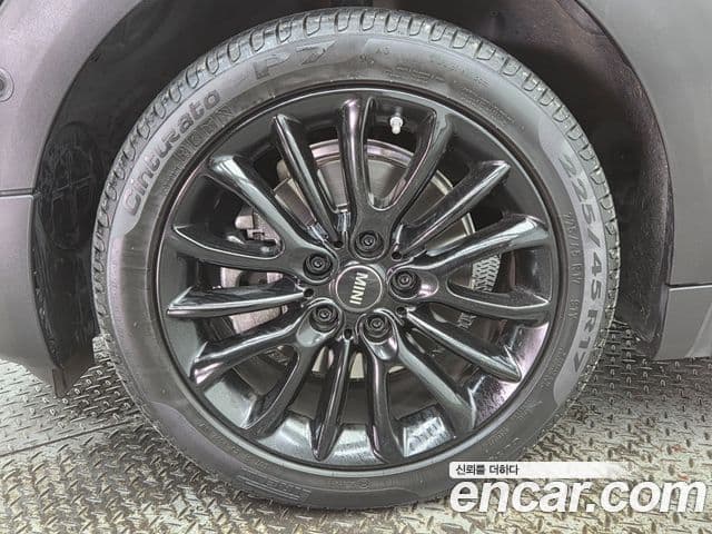 Mini Cooper 클럽맨 2세대, 2024 все фото