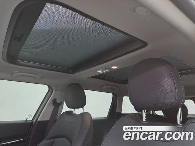 Mini Cooper 클럽맨 2세대, 2024 12