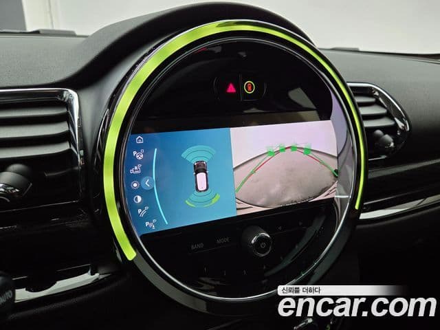 Mini Cooper 클럽맨 2세대, 2024 15