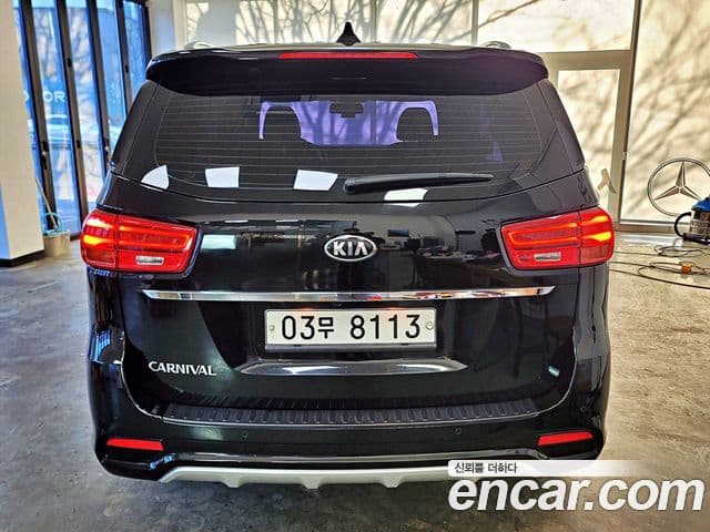 Kia The / новый New Carnival Noblesse, 2019 4