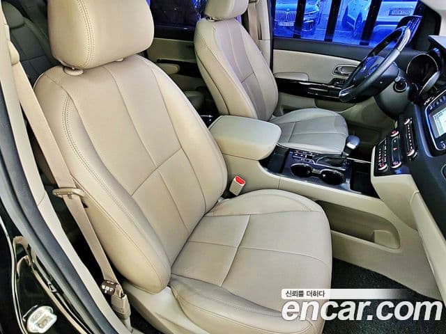 Kia The / новый New Carnival Noblesse, 2019 11