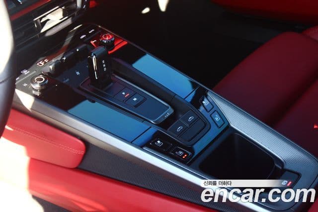 Porsche 911 (992) Targa 4, 2024 11