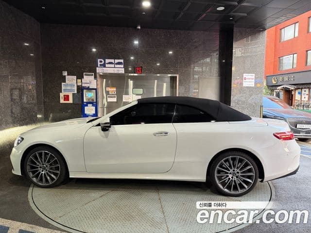 Mercedes-Benz E-класс W213 E450 4MATIC кабриолет, 2023 3