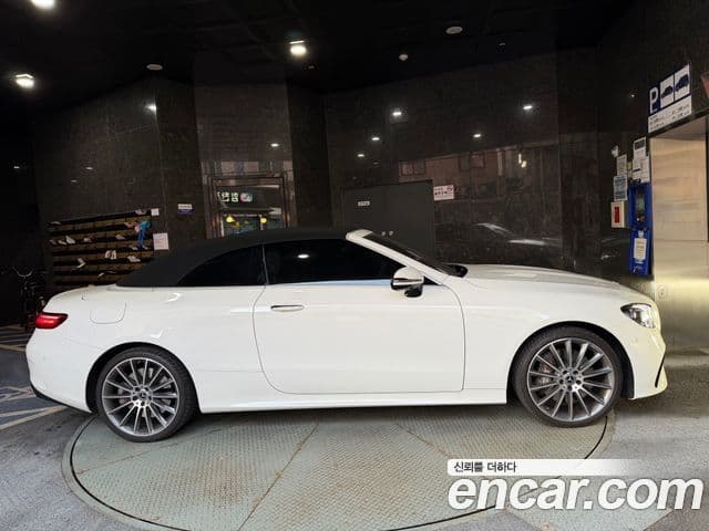 Mercedes-Benz E-класс W213 E450 4MATIC кабриолет, 2023 4