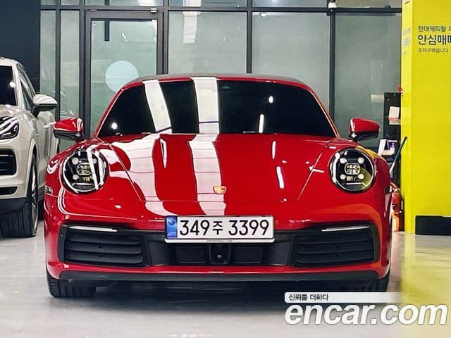 Porsche 911 (992) Carrera 4 кабриолет, 2024 3