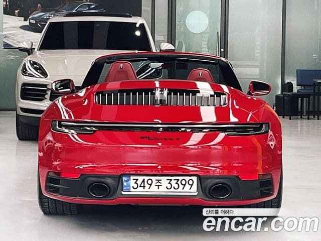 Porsche 911 (992) Carrera 4 кабриолет, 2024 4