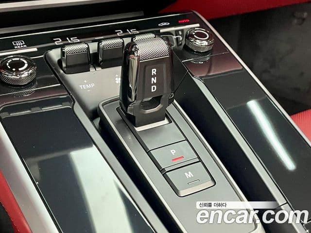 Porsche 911 (992) Carrera 4 кабриолет, 2024 9