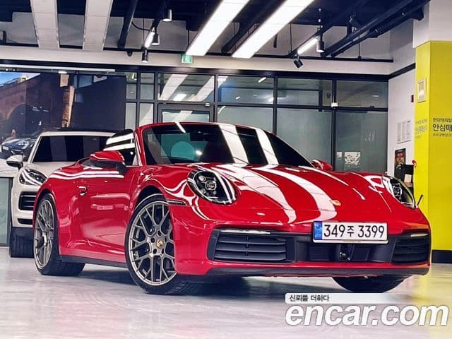 Porsche 911 (992) Carrera 4 кабриолет, 2024 19