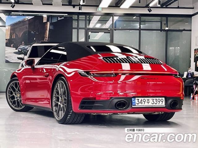 Porsche 911 (992) Carrera 4 кабриолет, 2024 20