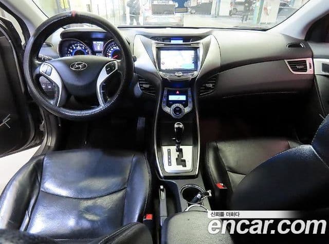 Hyundai Avante MD Premier, 2012 11