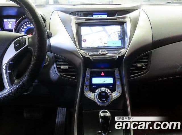 Hyundai Avante MD Premier, 2012 12