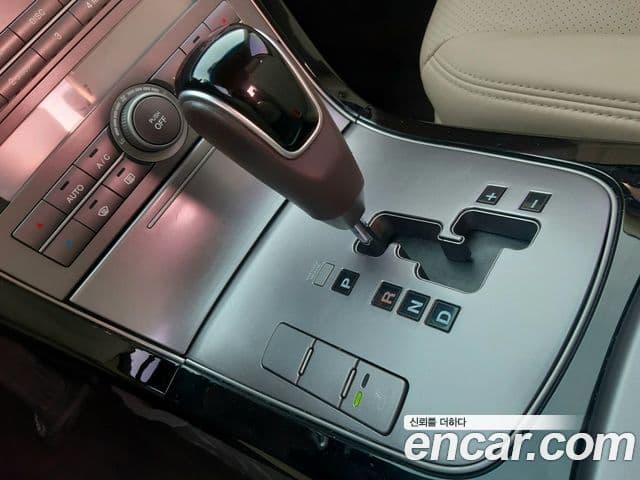 Kia Opirus Premium Luxury, 2010 10