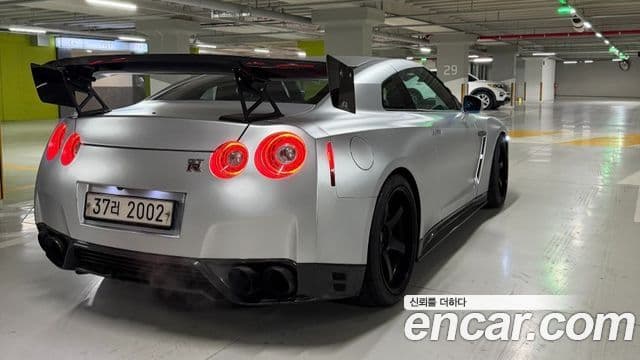 Nissan GT-R R35, 2010 2