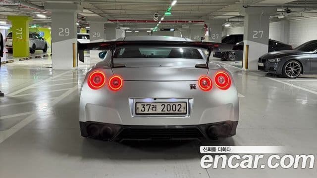 Nissan GT-R R35, 2010 4