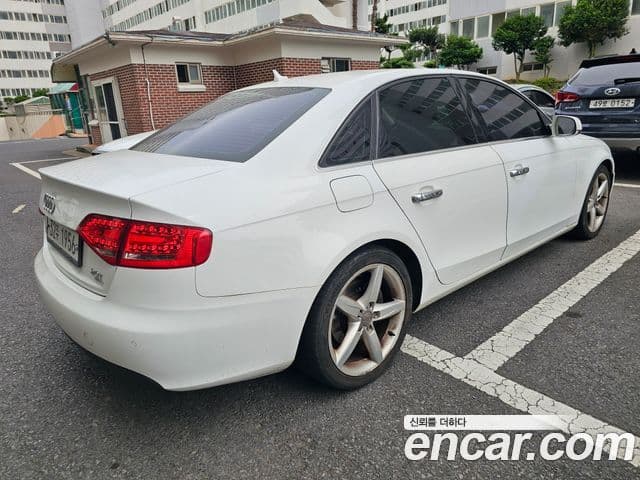 Audi New A4 B8, 2011 4