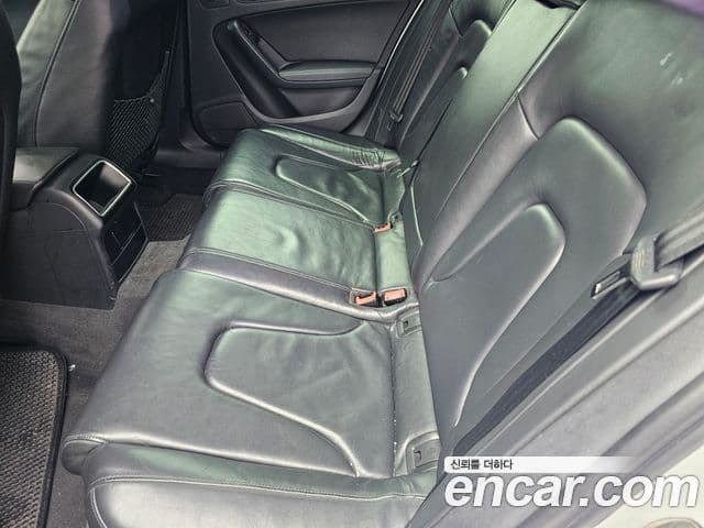 Audi New A4 B8, 2011 7