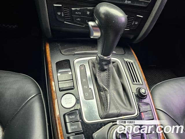 Audi New A4 B8, 2011 10