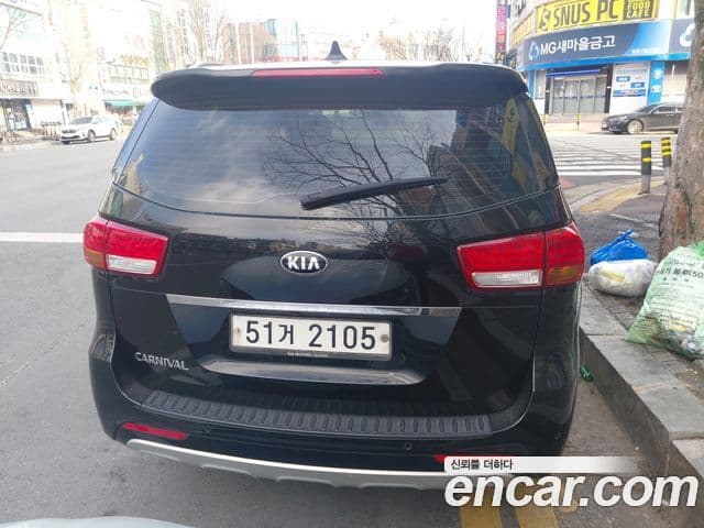 Kia All New Carnival Prestige, 2015 2