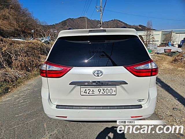 Toyota Sienna, 2017 2