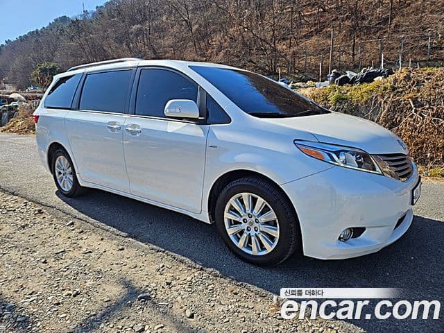 Toyota Sienna, 2017 3