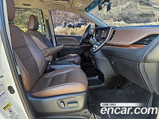 Toyota Sienna, 2017 8