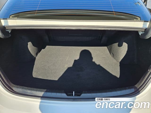 Kia K5 гибрид 3세대 Prestige, 2022 16