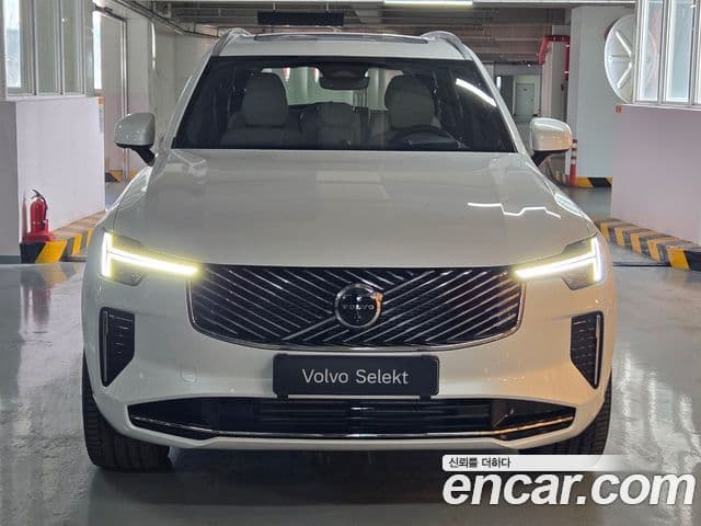 Volvo XC90 2세대 T8 Ultra Bright гибрид, 2025 3