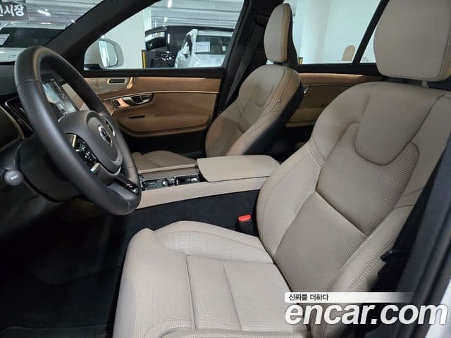 Volvo XC90 2세대 T8 Ultra Bright гибрид, 2025 10