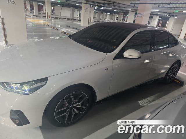 BMW 5시리즈 (G60) 520i M Sport, 2025 2
