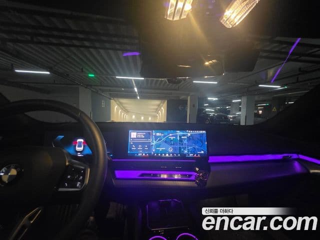 BMW 5시리즈 (G60) 520i M Sport, 2025 9