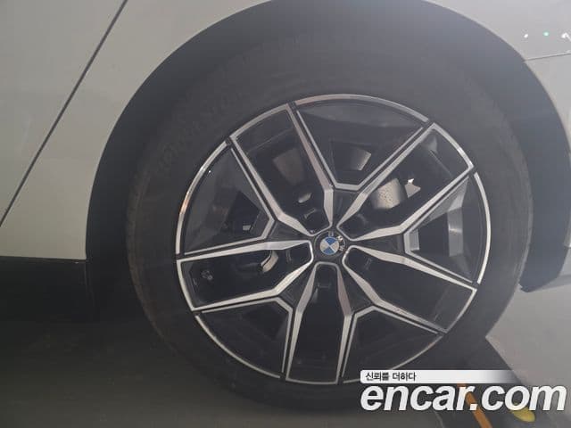 BMW 5시리즈 (G60) 520i M Sport, 2025 12