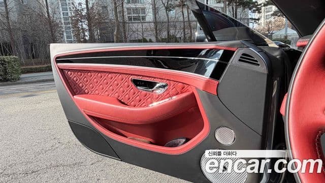 Bentley Continental GT 3세대 4.0 GT Azure, 2023 8