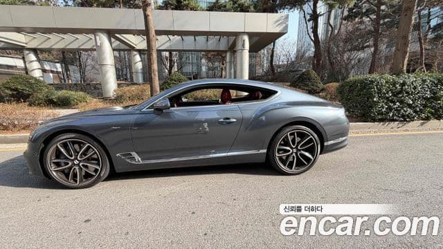 Bentley Continental GT 3세대 4.0 GT Azure, 2023 13