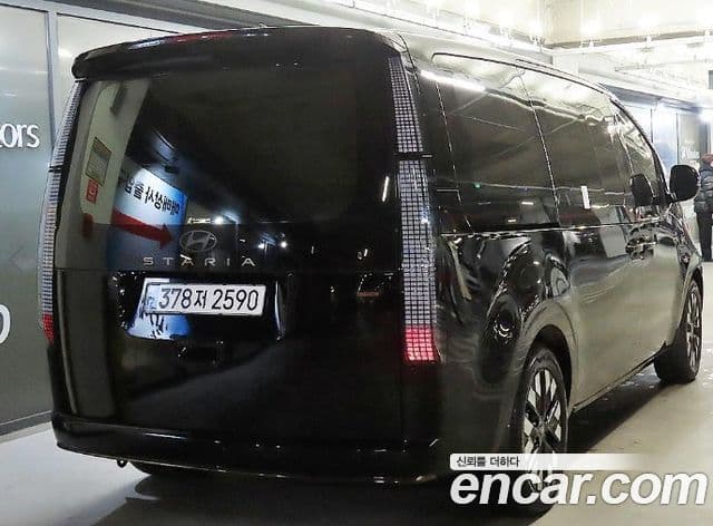Hyundai Staria Inspiration, 2025 4