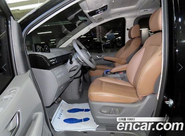 Hyundai Staria Inspiration, 2025 6