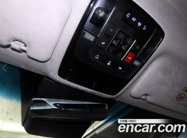 Hyundai Staria Inspiration, 2025 13