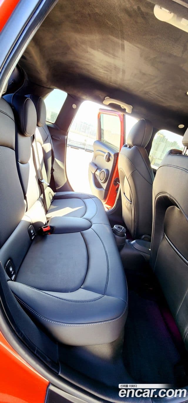 Mini Cooper 3세대, 2019 11