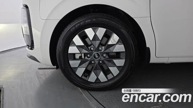 Hyundai Staria Mobility, 2024 все фото