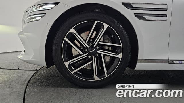 Genesis G80 (RG3) бензин 2.5 турбо AWD, 2025 все фото