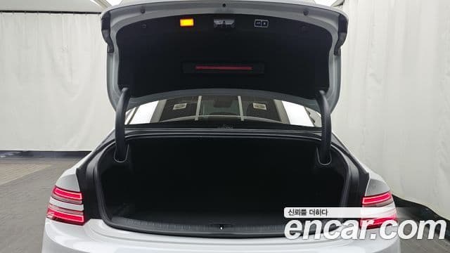 Genesis G80 (RG3) бензин 2.5 турбо AWD, 2025 20