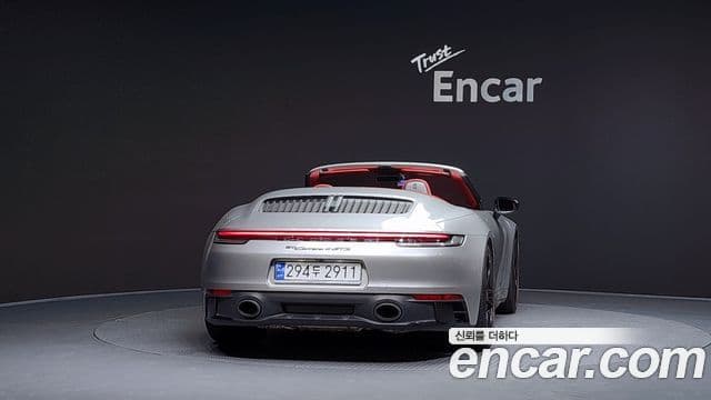 Porsche 911 (992) Carrera 4 GTS кабриолет, 2024 4