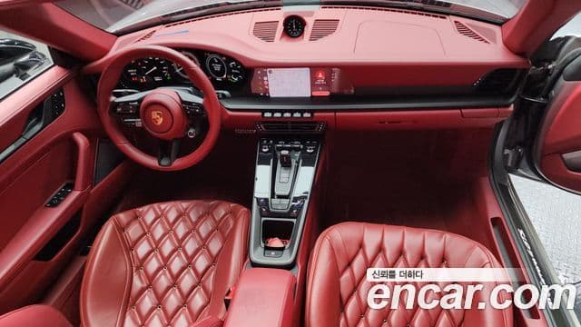 Porsche 911 (992) Carrera 4 GTS кабриолет, 2024 7