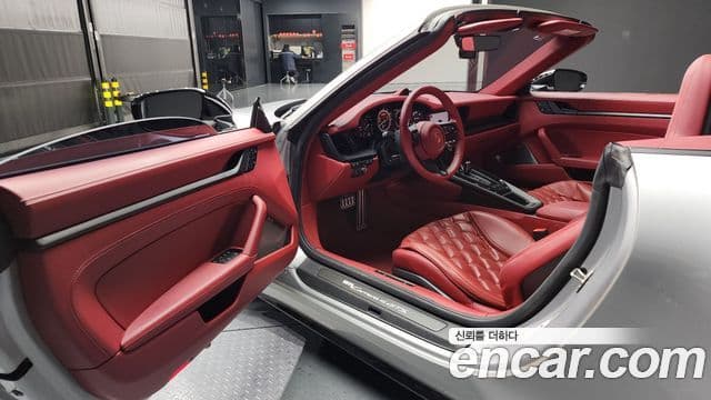 Porsche 911 (992) Carrera 4 GTS кабриолет, 2024 10