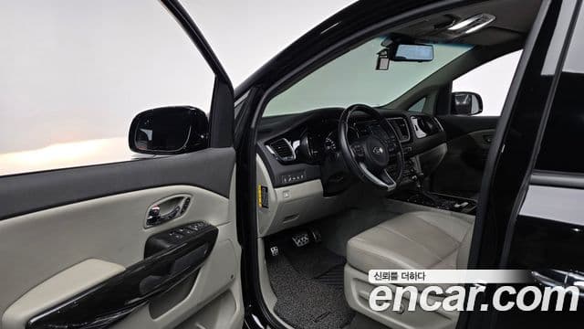 Kia All New Carnival President, 2018 11