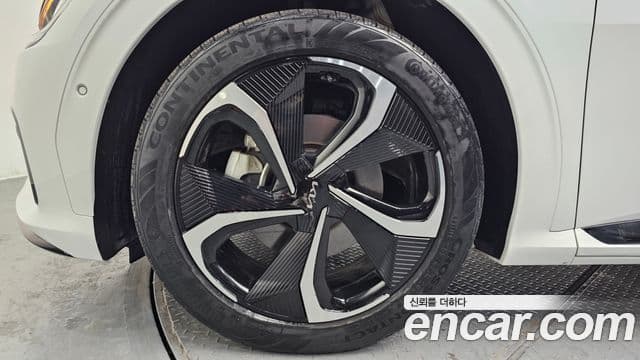 Kia EV6 GT Line, 2022 все фото