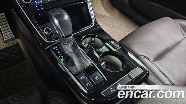 Hyundai Grandeur IG гибрид Exclusive, 2018 9